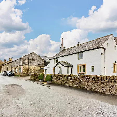 2 Bed In Skipton 91296 Holiday home Bolton Bridge